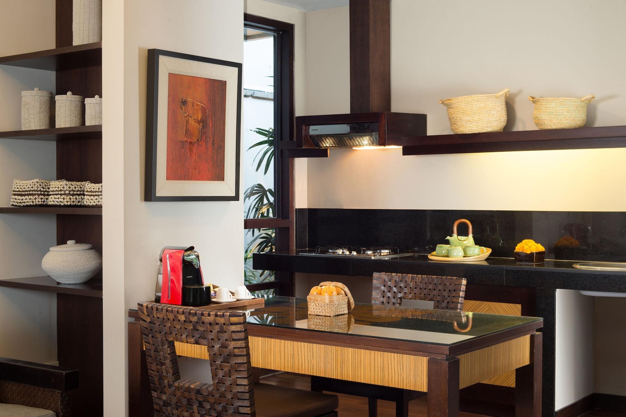 Alaya Dedaun Kuta Legian Exterior foto
